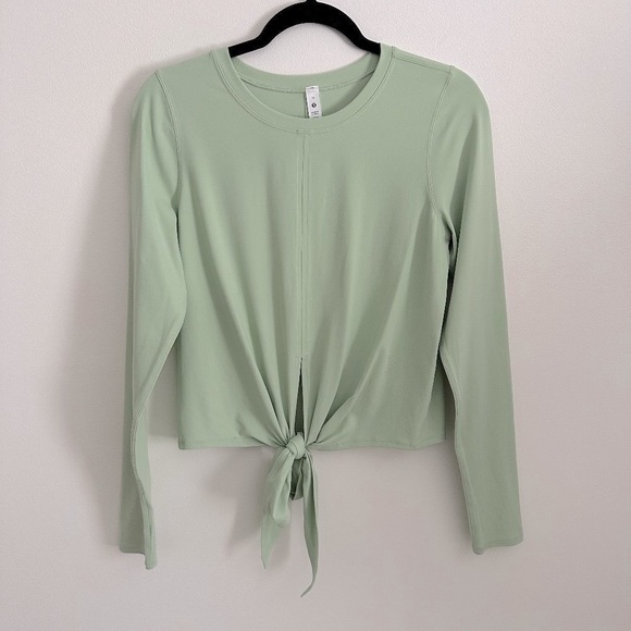 LULULEMON Time to Restore Long Sleeve Wrap Tie Mint 12 NWT - Picture 3 of 6